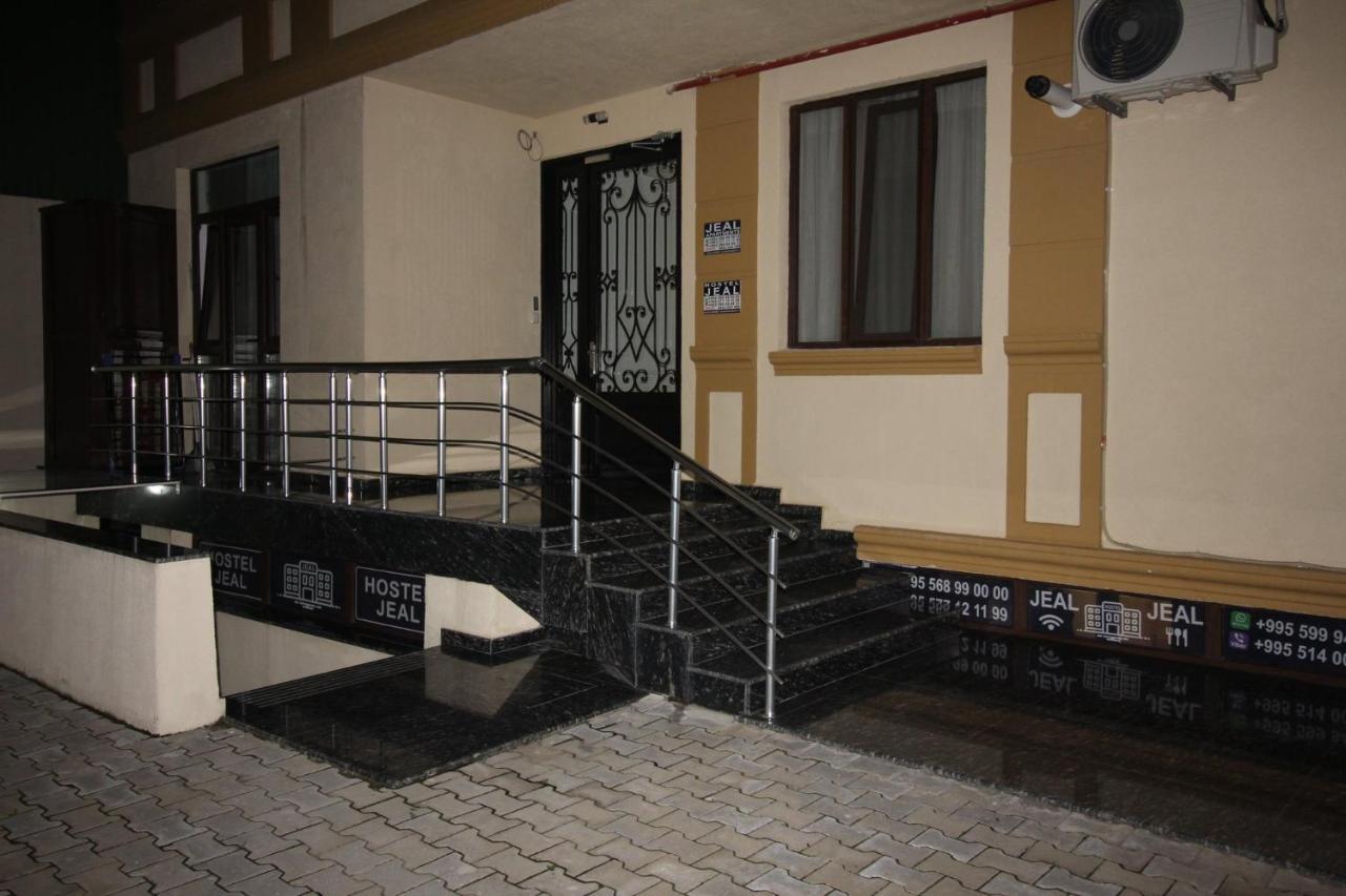 Hostel Jeal Батуми Екстериор снимка