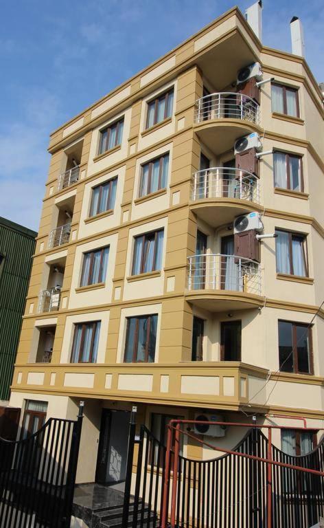 Hostel Jeal Батуми Екстериор снимка