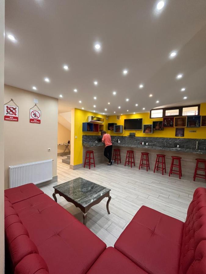 Hostel Jeal Батуми Екстериор снимка